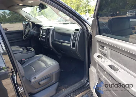 2016 Ram 1500 Express z USA, uszkodzony, nr VIN 3C6RR6KT9GG245805